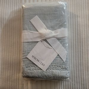 BNWT Maya Coverlet - Standard Sham - Sky